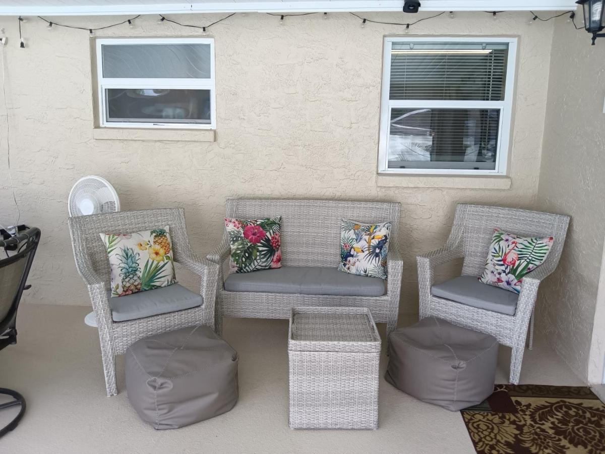 Heated & Screened In Pool Port Richey Exterior foto